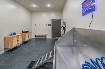 Indoor pet spa